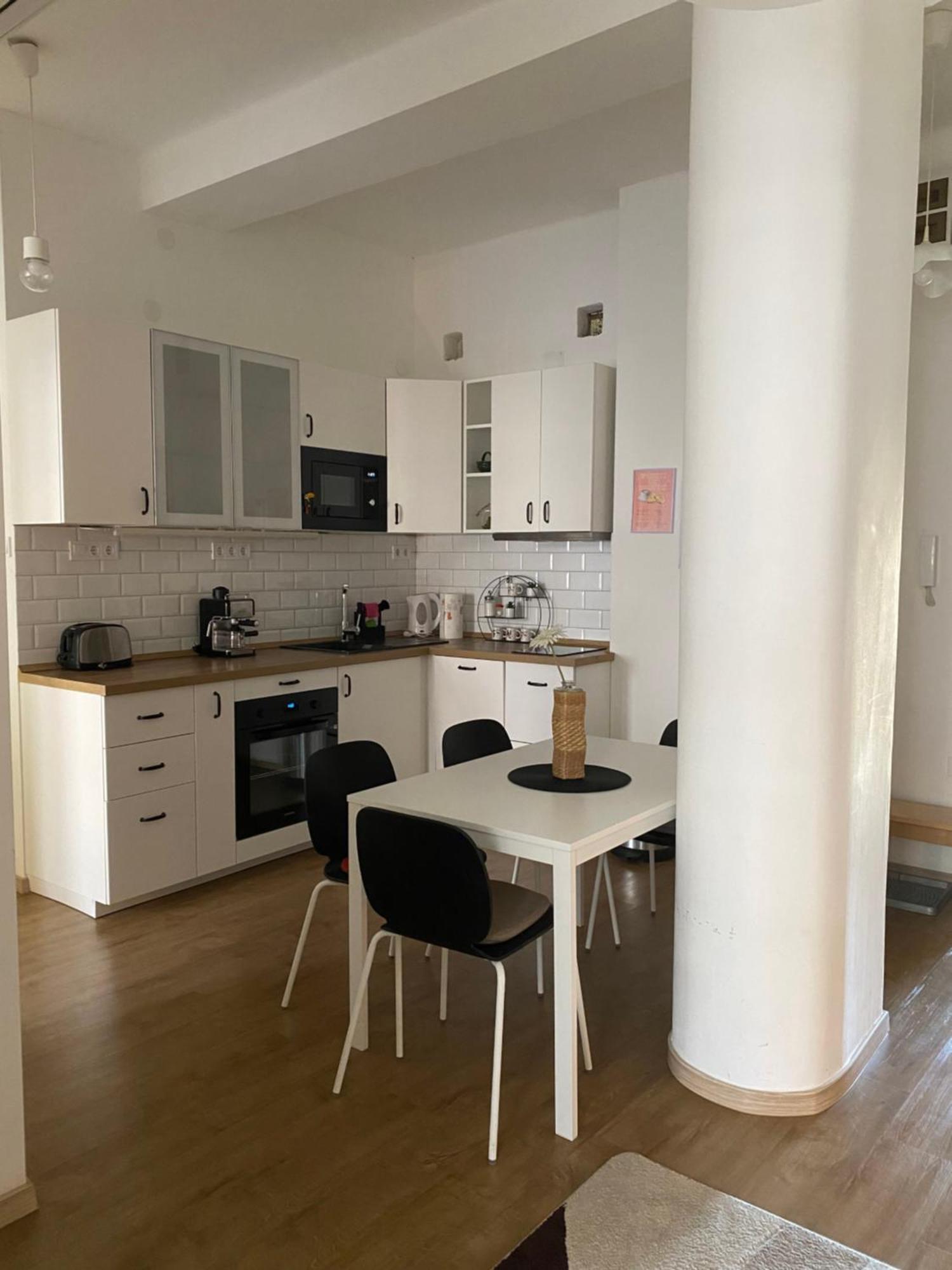Larix Apartman Budapešť Exteriér fotografie